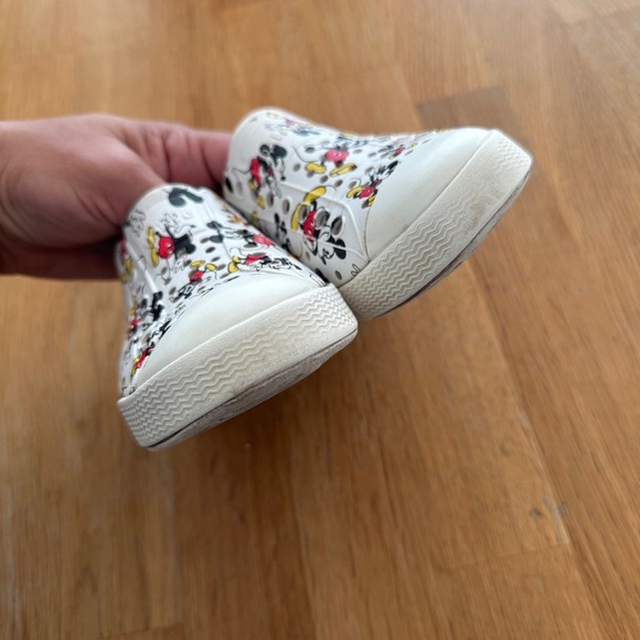Native x Disney 9 White Jefferson Mickey Mouse Slip On Shoes Unisex - Picture 6 of 10